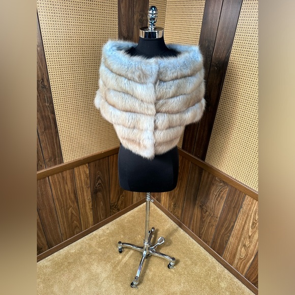 NORMAN AMBROSE 15" DYED SKY BLUE RUSSIAN SABLE FUR BOLERO JACKET COAT MEDIUM - Picture 1 of 16